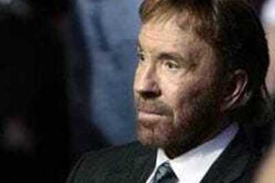 Chuck Norris sues, says his tears no cancer cure