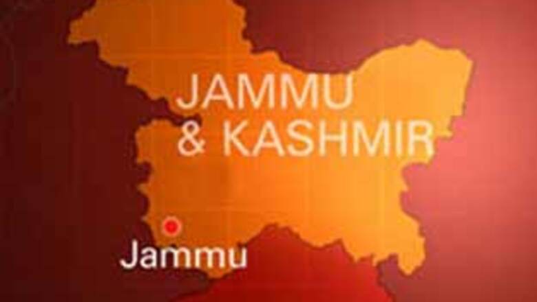 J-K: Police foil Hurriyat march, arrest three leaders