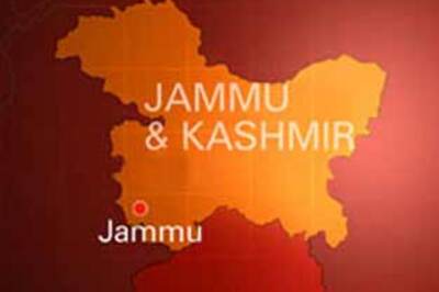 J-K: Police foil Hurriyat march, arrest three leaders
