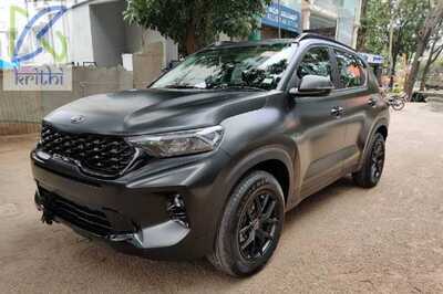 This Customised Kia Sonet Compact SUV Looks Menacing in All-Black Paint Scheme
