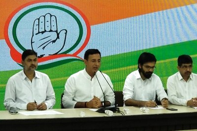 Police on The Streets a 'New Low', Says Congress Questioning Amit Shah's Silence