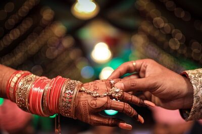 Tweet About How Women Leaving Their Parent's Home After Marriage is 'Normal' Sparks Discussion Online