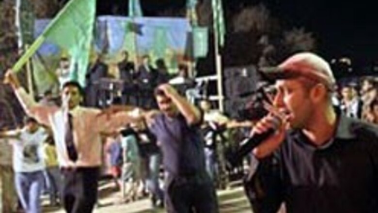 Boy band rocks with Hezbollah help