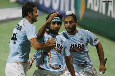 India shock Australia in Azlan Shah