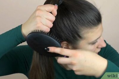 How to Curl the Ends of Your Hair