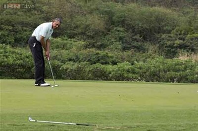 Obama's plan to play golf forces couple to change their wedding venue