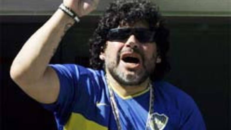 Maradona admitted with abdominal pain