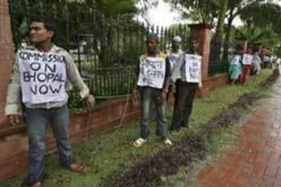 In Pics: Bhopal victims form human chain outside PM's house