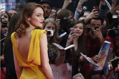 Emma Stone struggles to take her decisions