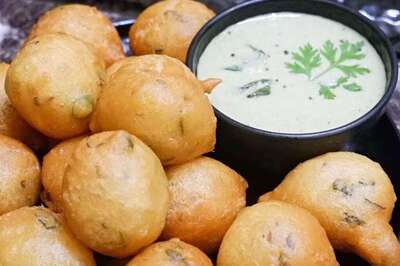 Visiting Mangaluru? Bookmark This 31-year-old Food Stall Known For Its Tasty Golibaje