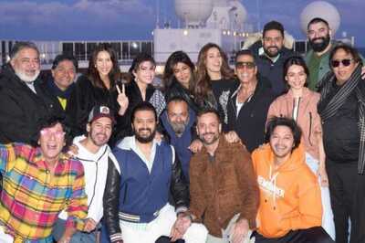 Housefull 5: Akshay Kumar Poses With Cast Featuring Abhishek Bachchan And Others, Fans Say 'Excited'
