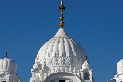 Indian Sikh Pilgrim Dies In Pakistan's Lahore