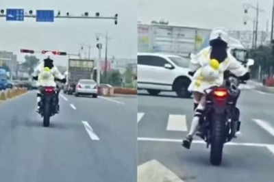 Short Biker's Unique Stop-and-go Technique Amazes Internet