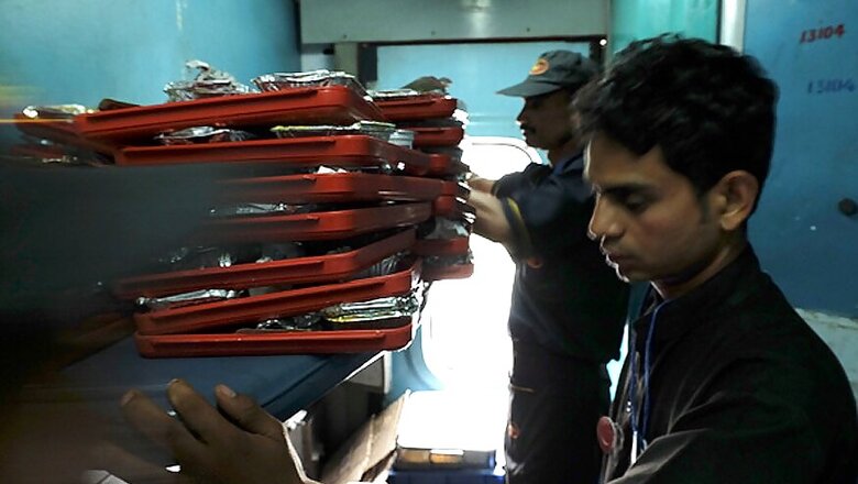 4 Fall Ill After Eating 'Undercooked' Chicken on Duronto Express, Railways Axes Caterer