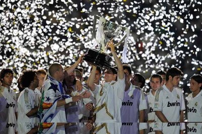 Real Madrid cap season with record 100 points