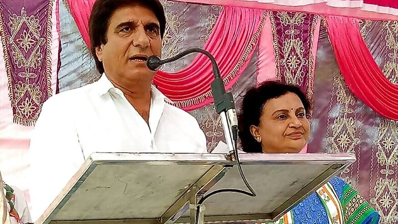 Priyanka Gandhi's Point of View Resonating With People, BJP Leaders Afraid of Her, Says Raj Babbar