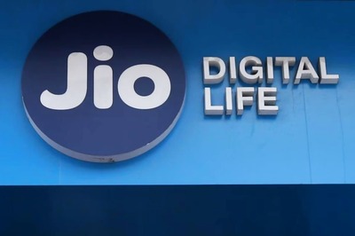 Valentine’s Day: Reliance Jio Announces Special Offers - Extra Data & More