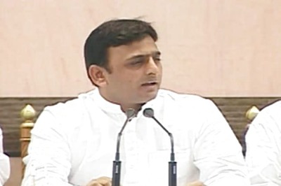 Mayawati government wasted money on 'parks of stone': Akhilesh Yadav