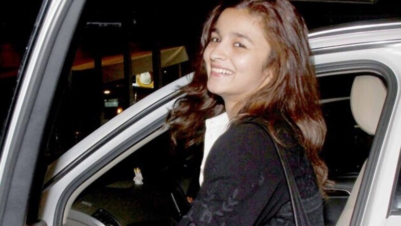 Snapshot: Alia Bhatt steps out without make-up and still looks gorgeous