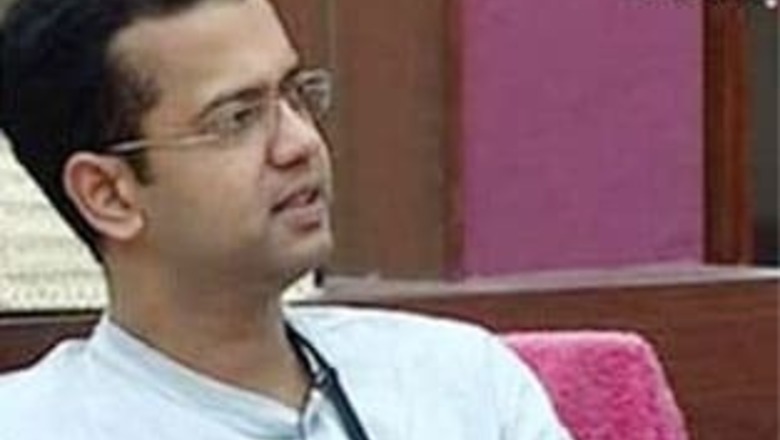 Court lets Rahul Mahajan visit Maldives for honeymoon