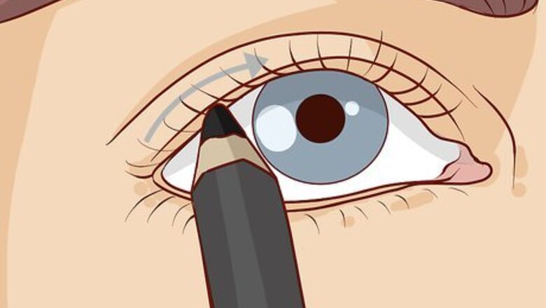How to Apply Black Eyeshadow