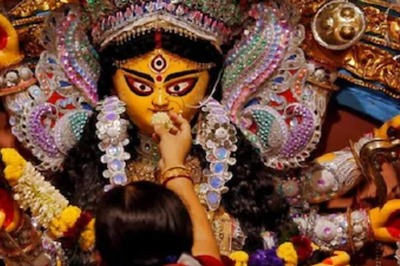 4 Women Priestesses to Conduct Entire Durga Puja Rituals of 66 Pally Puja