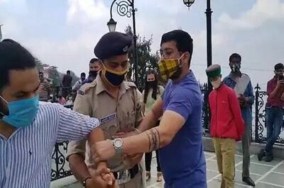 Himachal Pradesh: Tourists violate COVID guidelines, clash with police