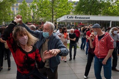 Study Suggests French Used More Meds To Cope With Pandemic