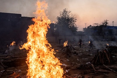 76-year-old Covid-19 Positive Woman Opens Her Eyes Moments before Cremation in Pune