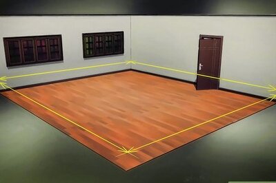 How to Install a Wallpaper Border Halfway Down the Wall