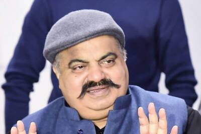 Atiq Ahmed Shot Dead: All About UP Don Named in Over 100 Cases, Lost Son in Encounter 2 Days Ago