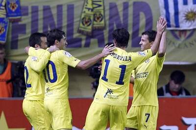 Villarreal beat Zaragoza 3-0, Espanyol win