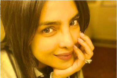 Priyanka Chopra Wraps up The White Tiger, Reminds RajKummar Rao to Keep Sending Memes