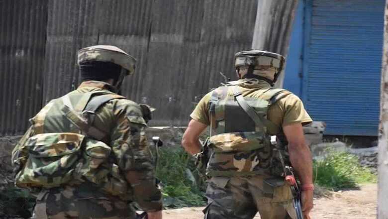 Militants Target CRPF Bunker in J&K's Kulgam, Officer Injured