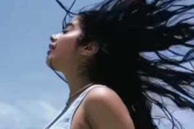 Janhvi Kapoor is a Sight to Behold in This Throwback Video from Maldives