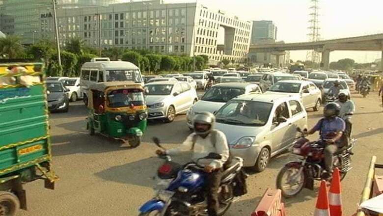 20 motorists challaned for not giving right of way to ambulance in Delhi