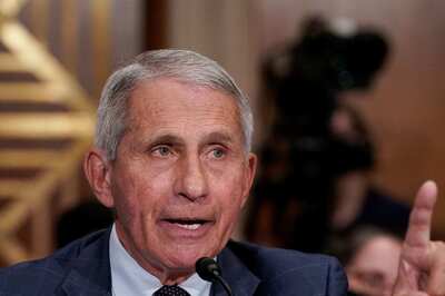 Pandemic Expert Fauci Warns of Bleak Winter With Omicron 'Raging Through the World'