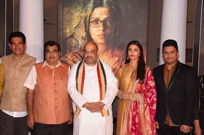 Aishwarya Rai Bachchan and team 'Sarbjit' launch the film's poster at BJP President Amit Shah's residence