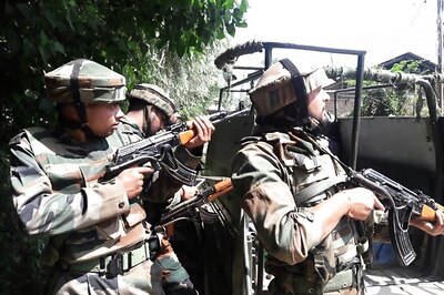 Encounter Underway in J&K's Pulwama; One Terrorist Holed up