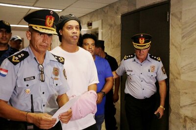 Ronaldinho Enjoys 'Golden Cell' in Paraguay Capital Locked Down Due to Coronavirus