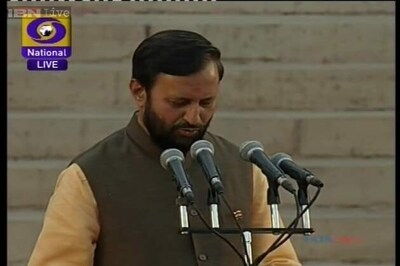 Cross ownership in media a matter of debate: I&B Minister