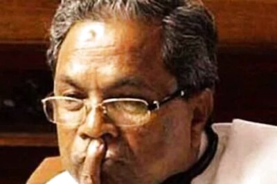 Congress Leader Siddaramaiah Meets Sonia Gandhi, Discusses Karnataka Assembly Bypolls