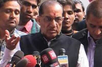 BJP admits Malhotra was too old for Delhi