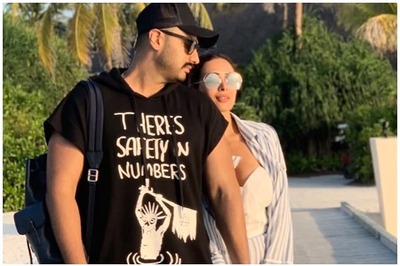 Malaika Arora Feels Beau Arjun Kapoor 'Isn't the Best at Handling His Money'