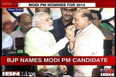Narendra Modi takes charge as BJP PM candidate, LK Advani isolated