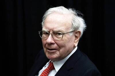'It's Long Overdue': Billionaire Warren Buffett Says Women's Place is in Investing