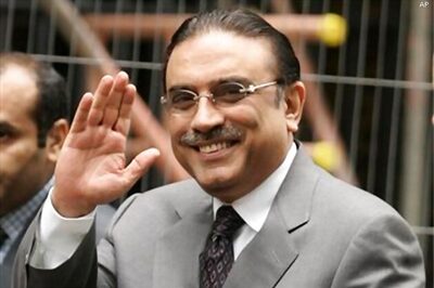Pakistan's former president Zardari plans to launch daughter into politics