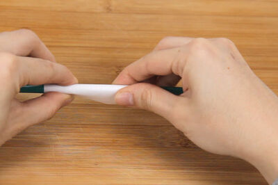 How to Make Fake Cigarettes