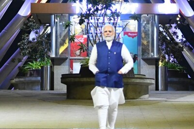 PM Modi Inaugurates Atal Bridge for Pedestrians Across Sabarmati, Calls It 'Tribute to Vajpayee'