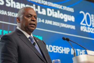 Putin Is In No Position to Make Demands of Ukraine for Peace, US Defense Secretary Says